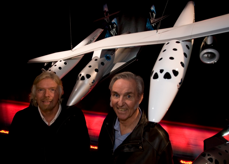 Illustration for article titled Virgin Galactic Unveils Spaceships That'll Take Passengers Up in 2009